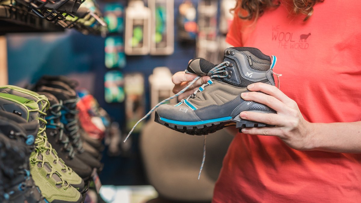 Simon bei der Bergschuh Beratung