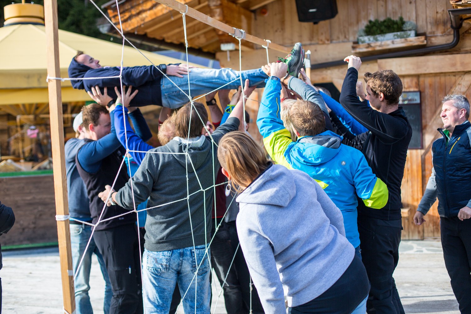 Loading 2016 / Training ...