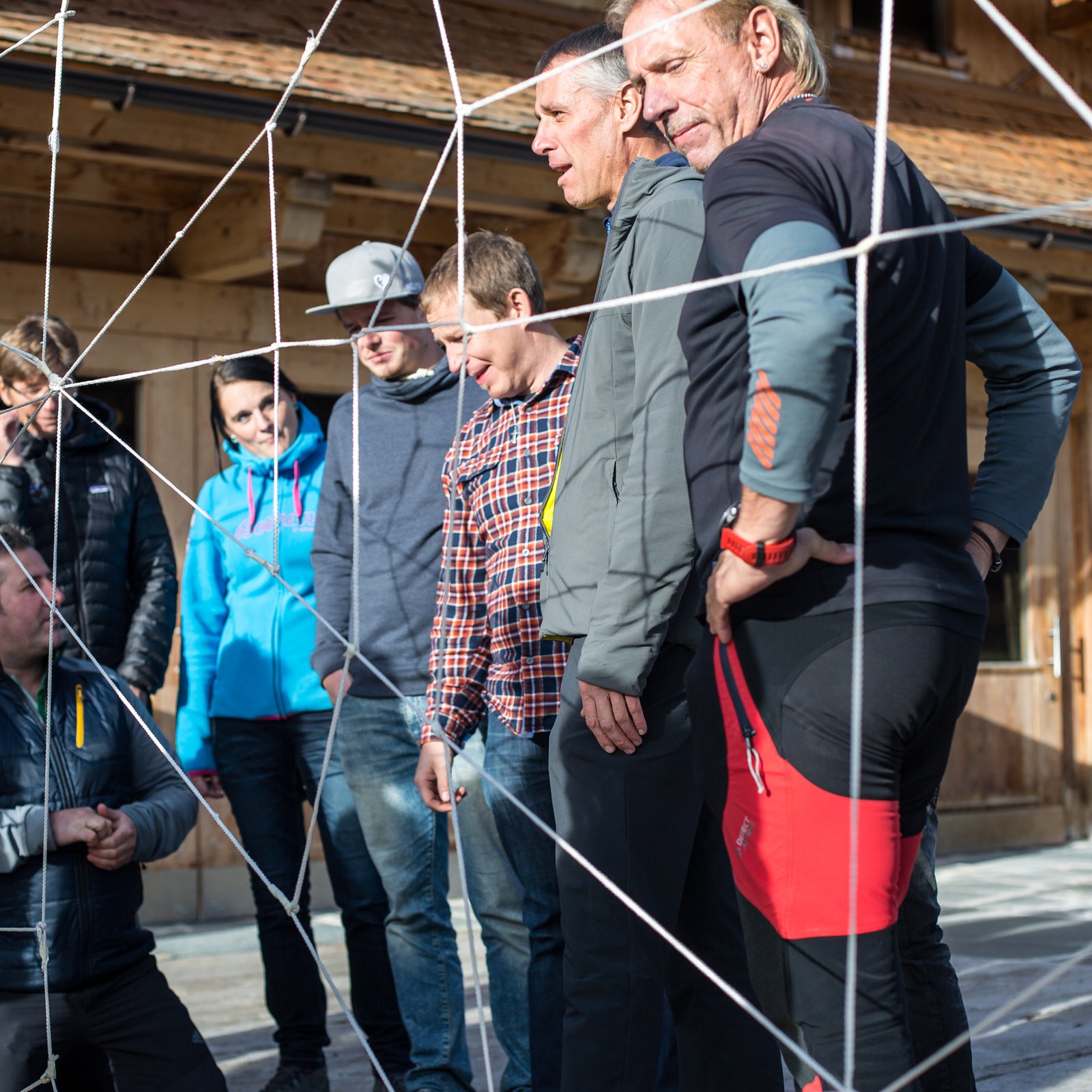 Loading 2016 / Training ...