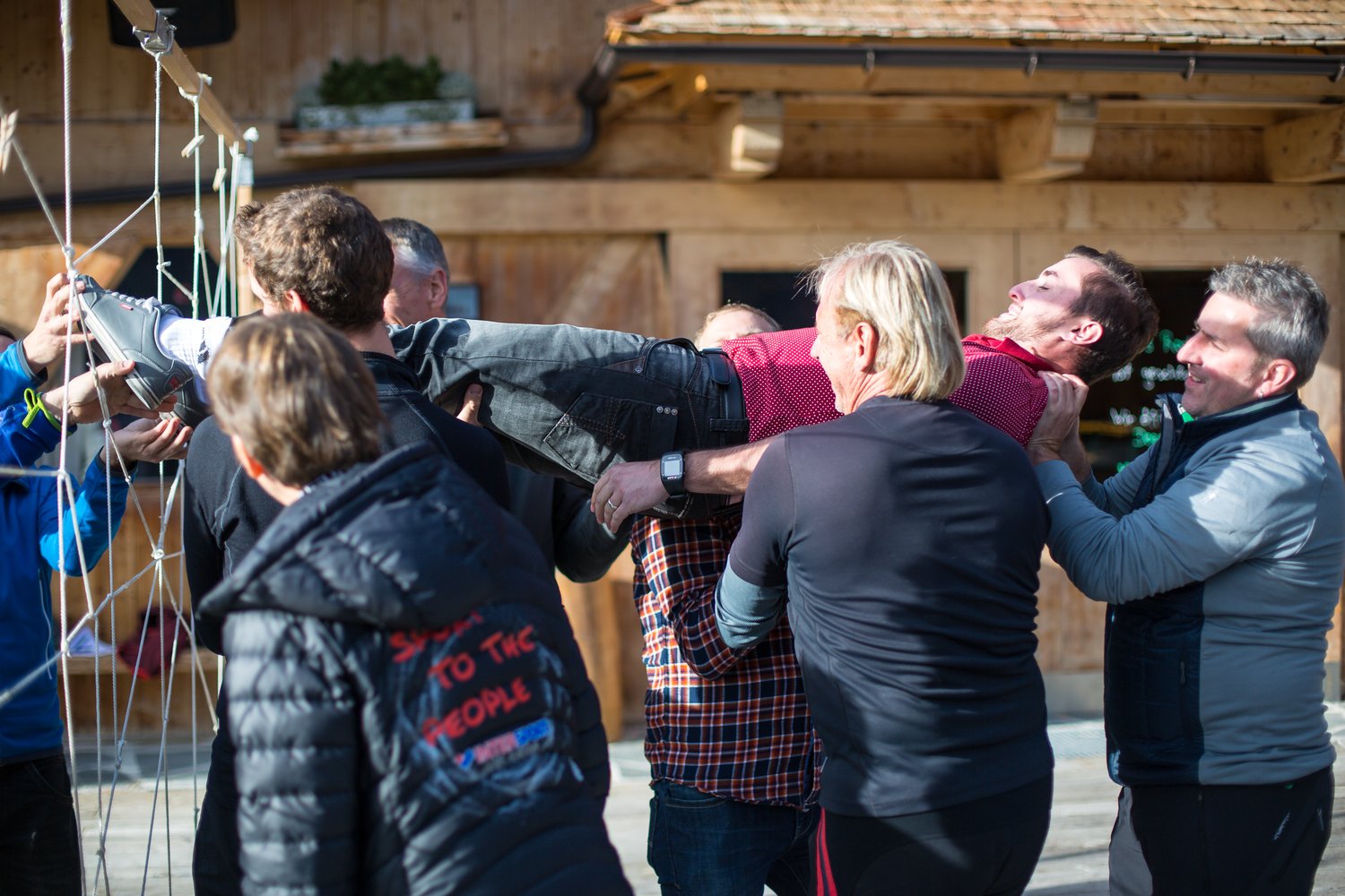 Loading 2016 / Training ...