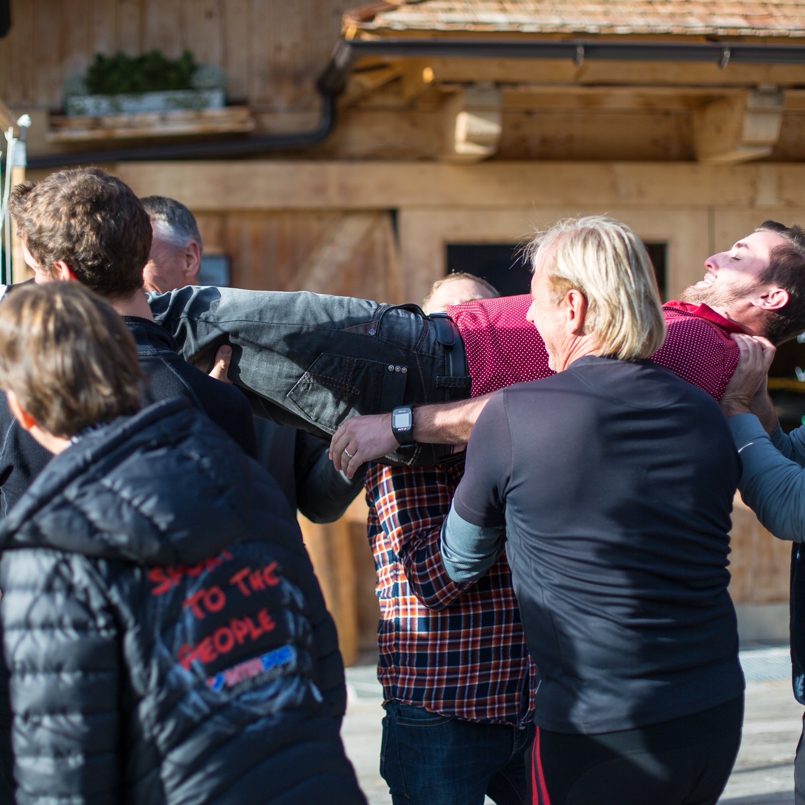 Loading 2016 / Training ...