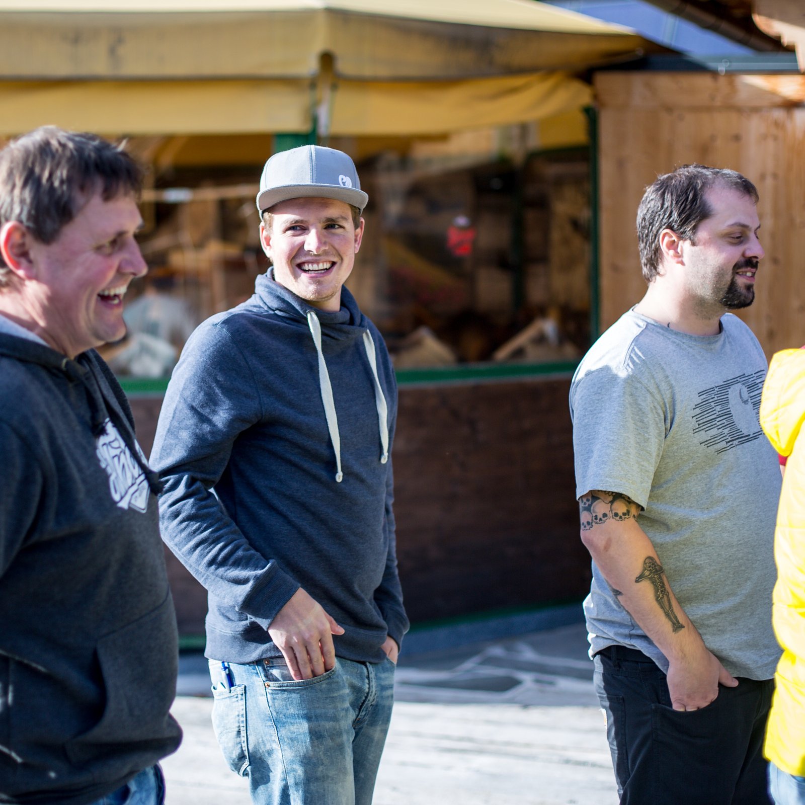 Loading 2016 / Training ...