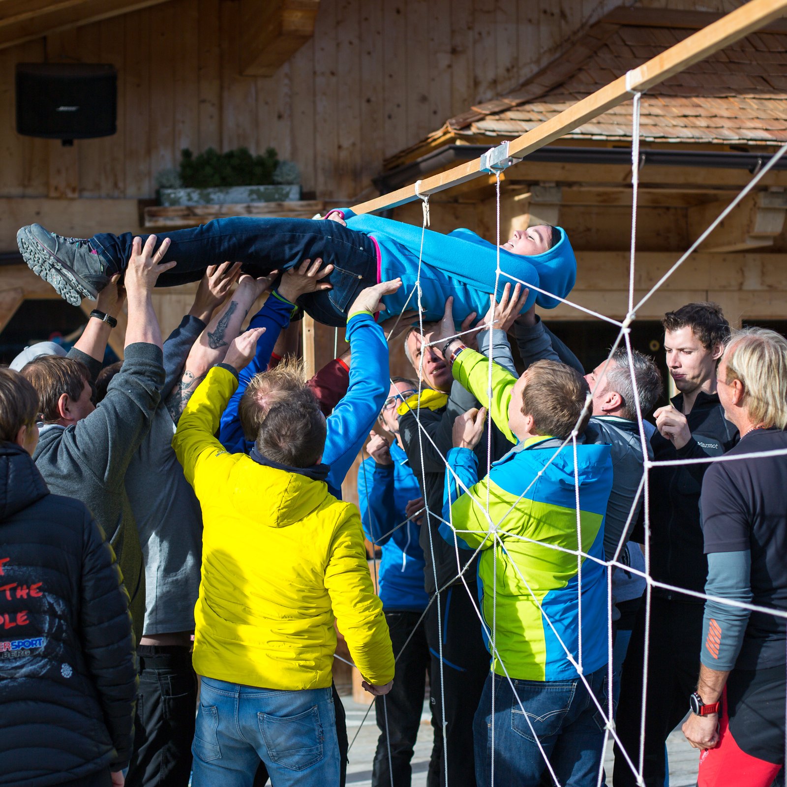 Loading 2016 / Training ...