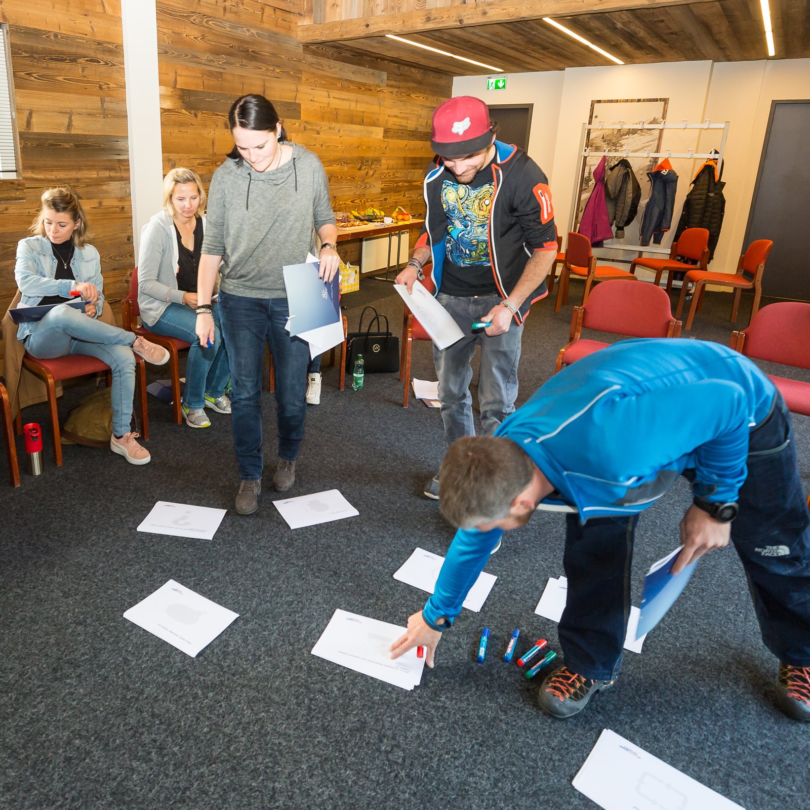 Loading 2017 / Training ...