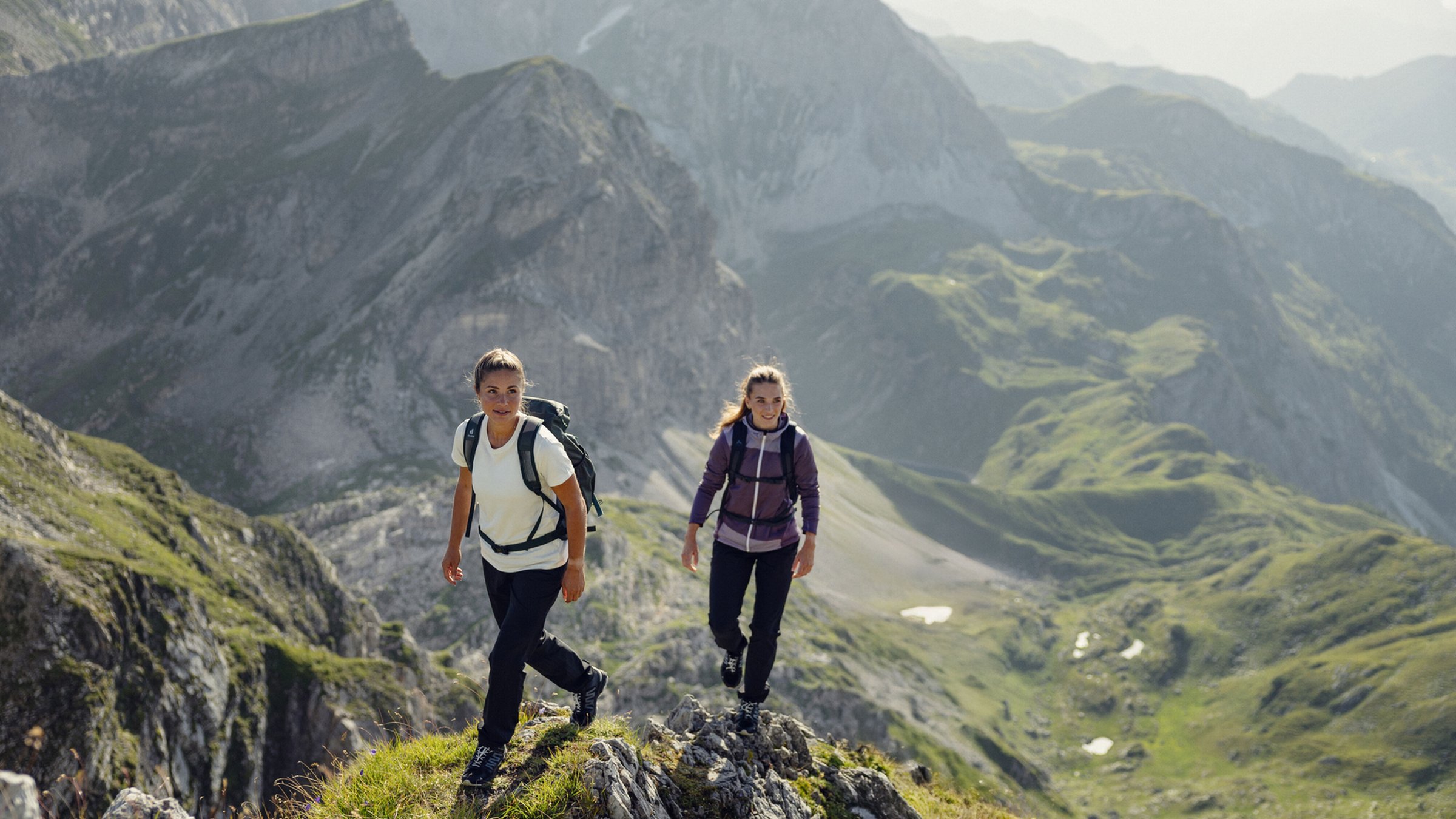 Image_ISA_Outdoor_SS_25_001_r.png