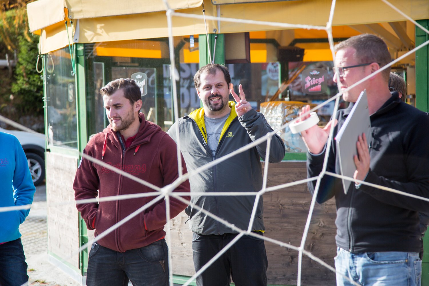 Loading 2016 / Training ...