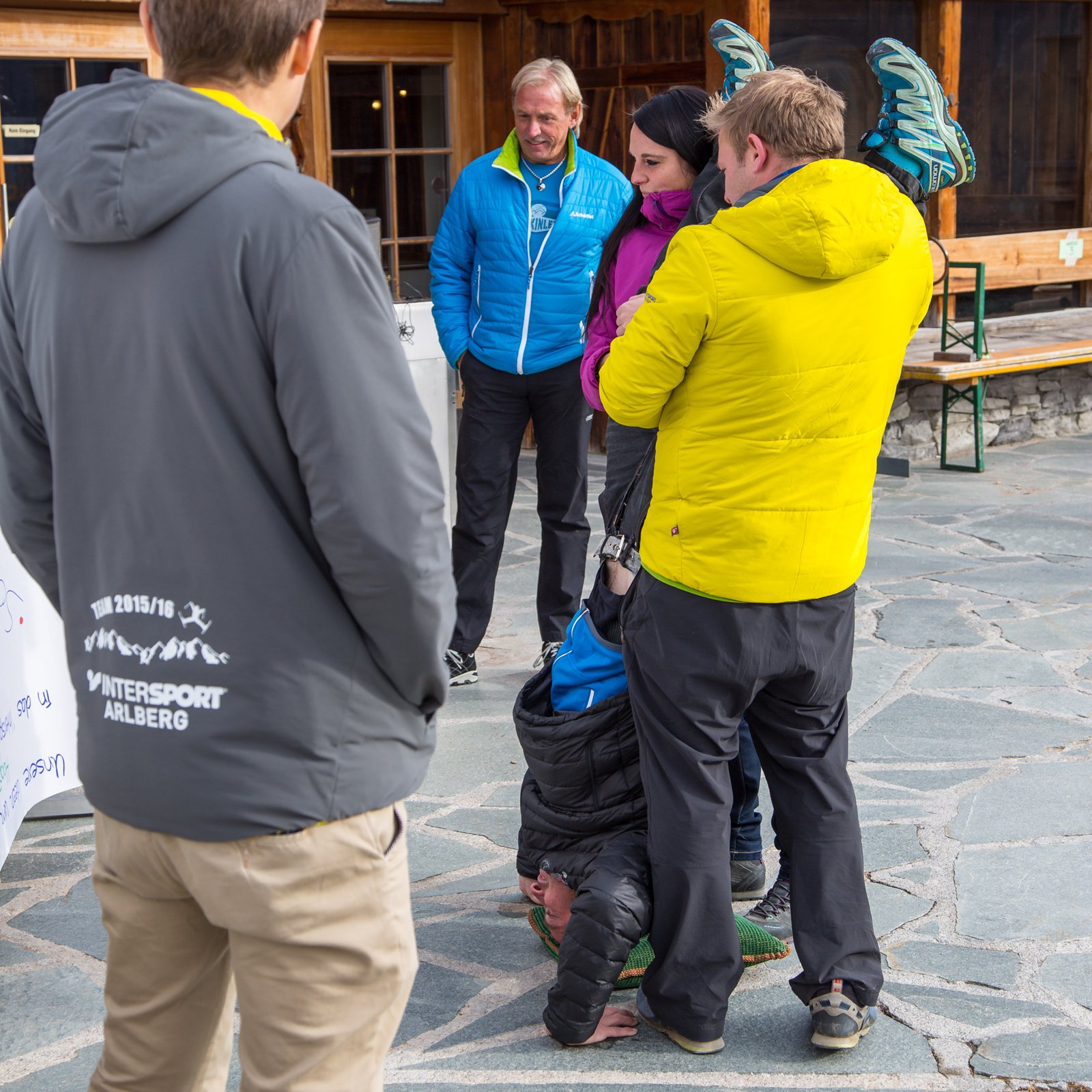 Loading 2016 / Training ...