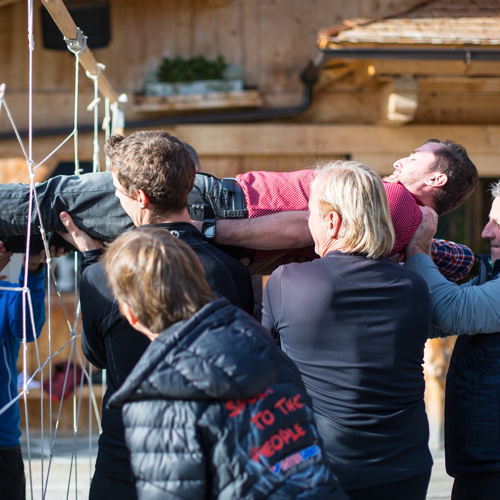 Loading 2016 / Training ...