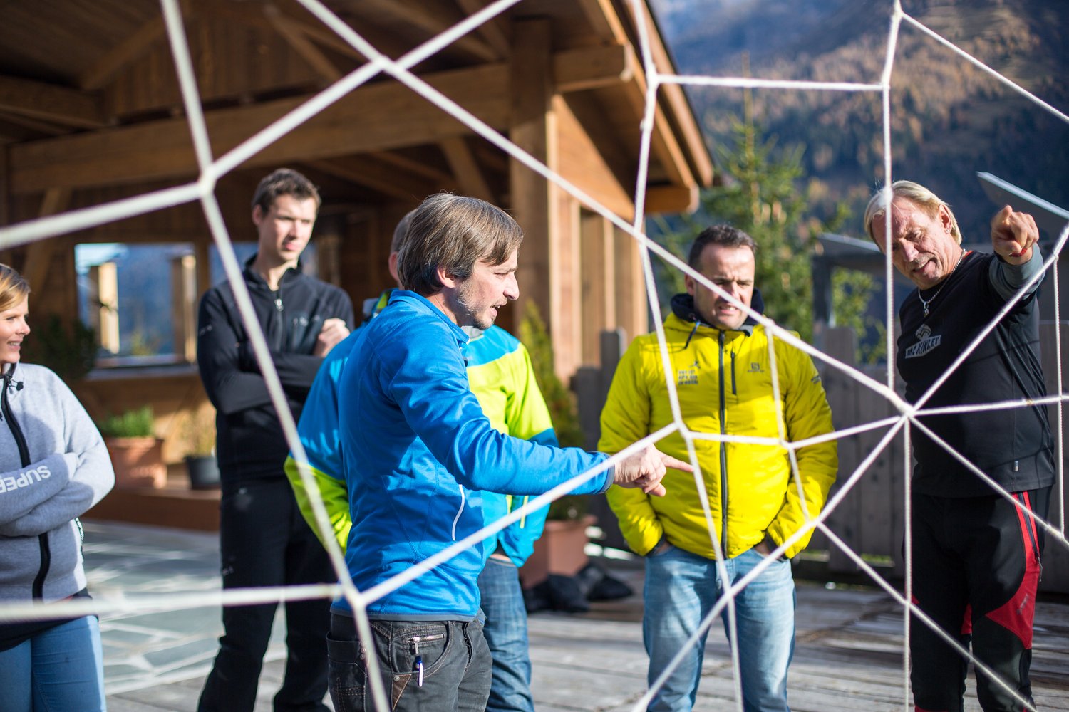 Loading 2016 / Training ...