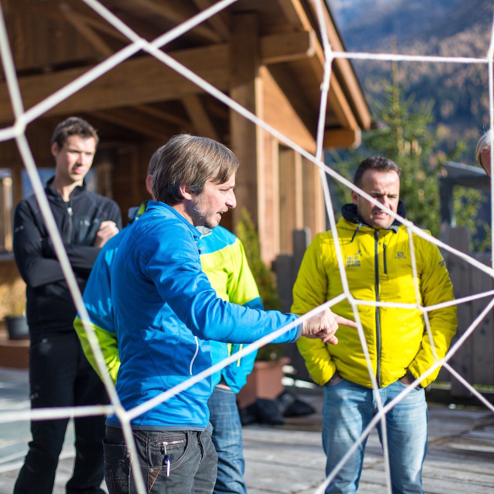 Loading 2016 / Training ...