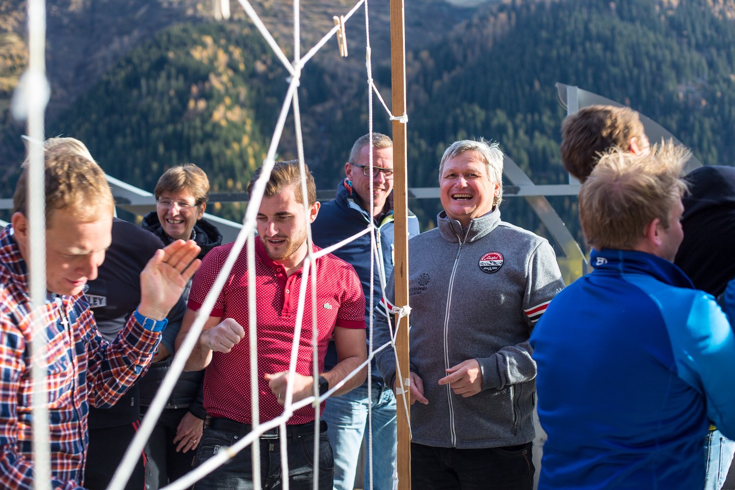 Loading 2016 / Training ...