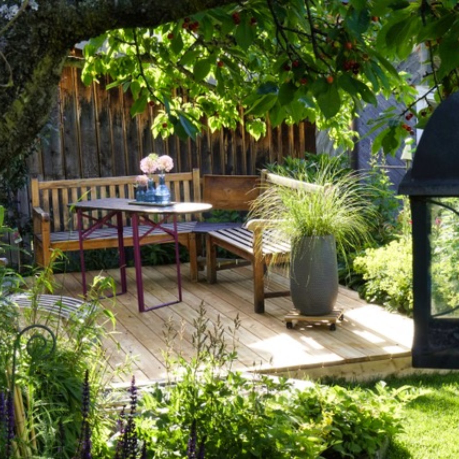 Loading Anita Hafele ...