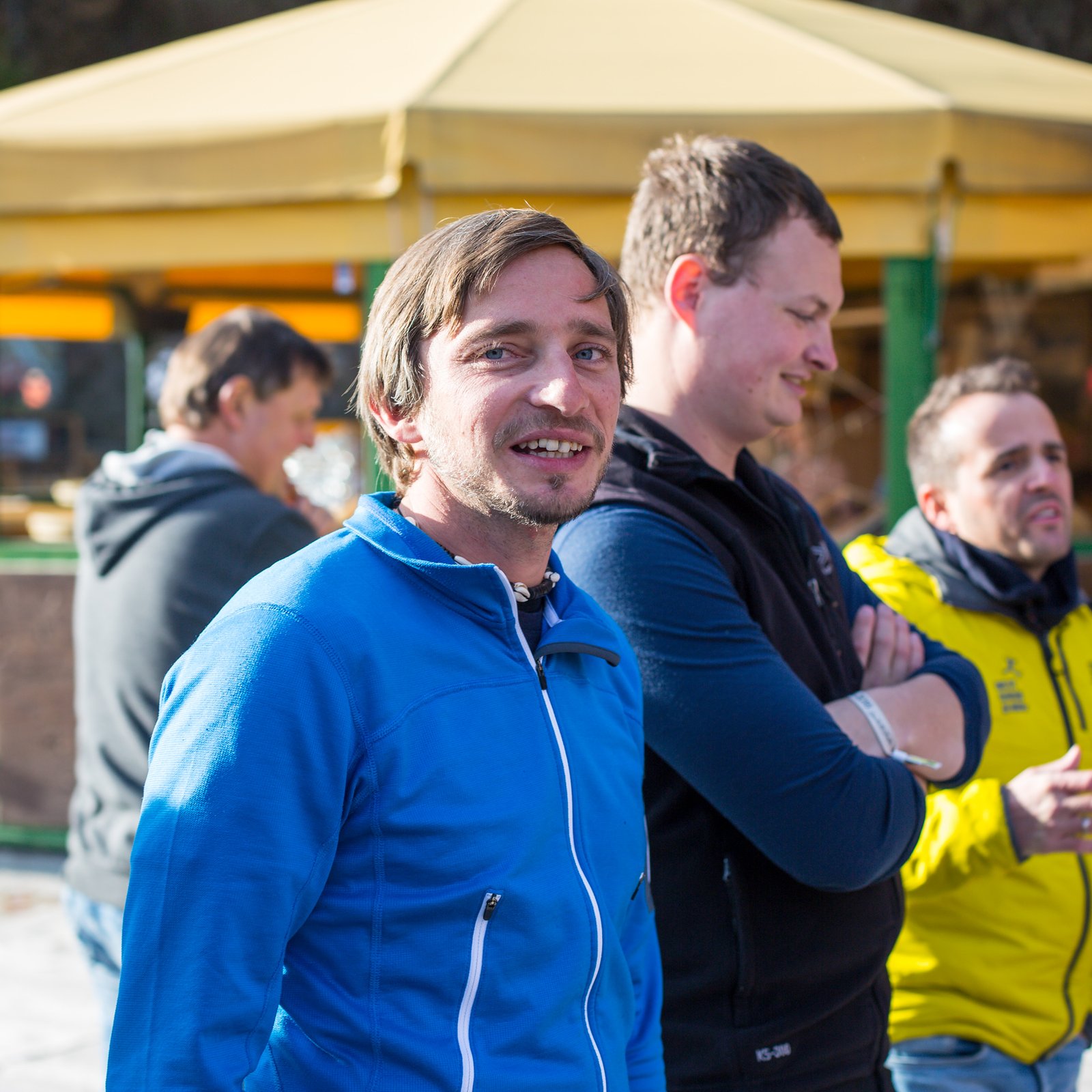 Loading 2016 / Training ...