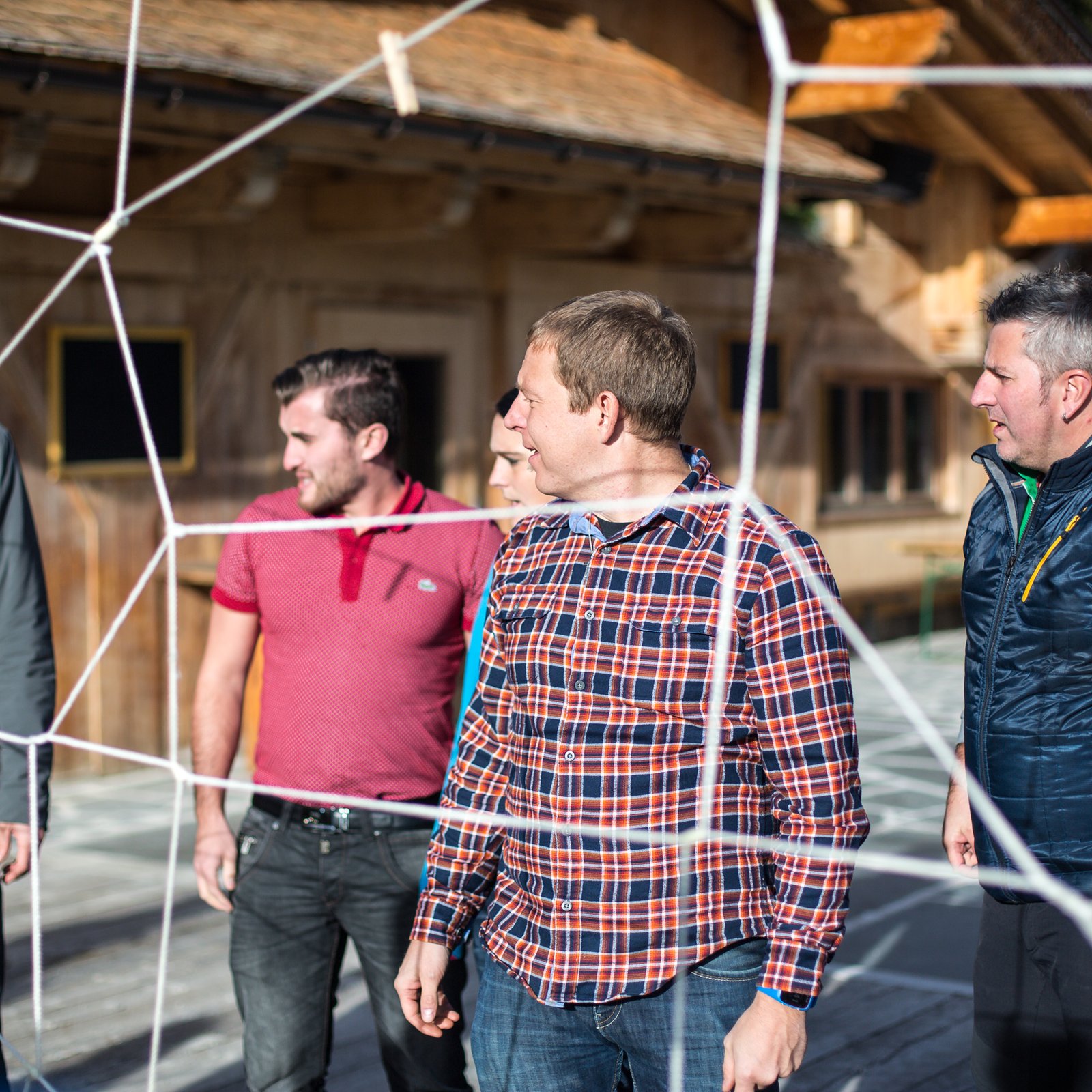 Loading 2016 / Training ...