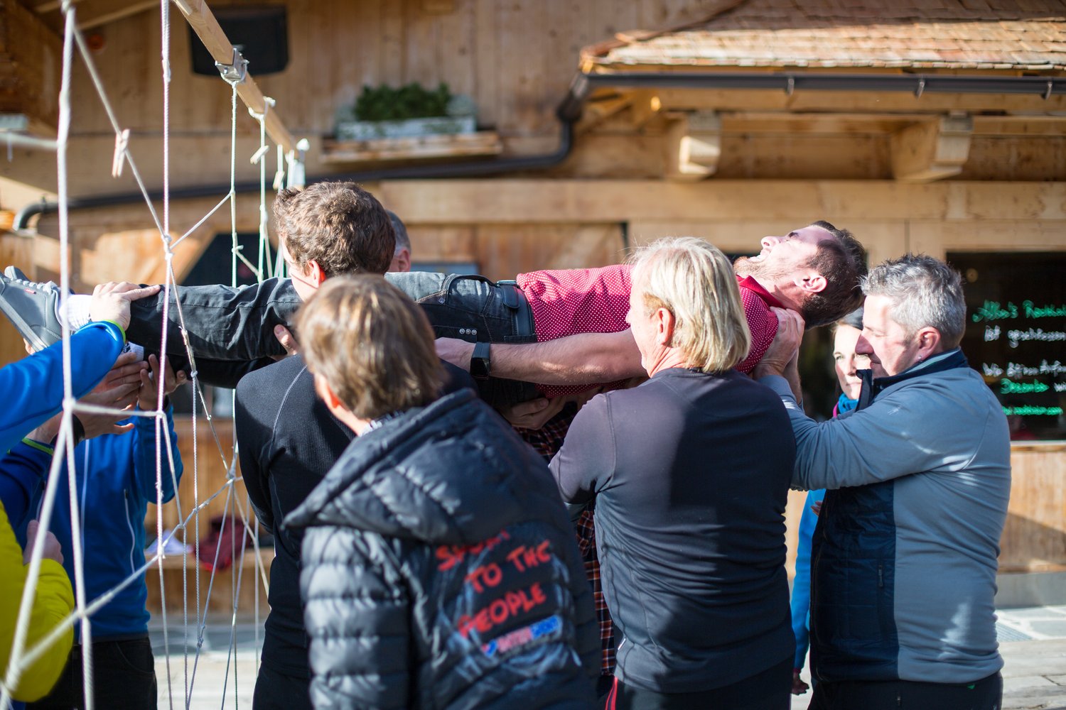 Loading 2016 / Training ...