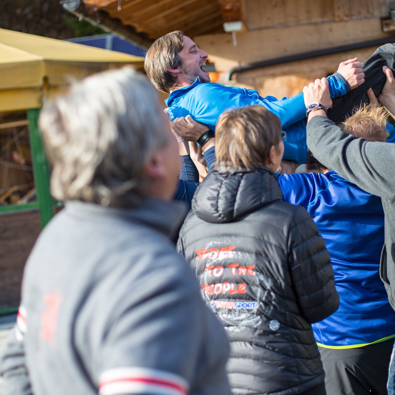 Loading 2016 / Training ...