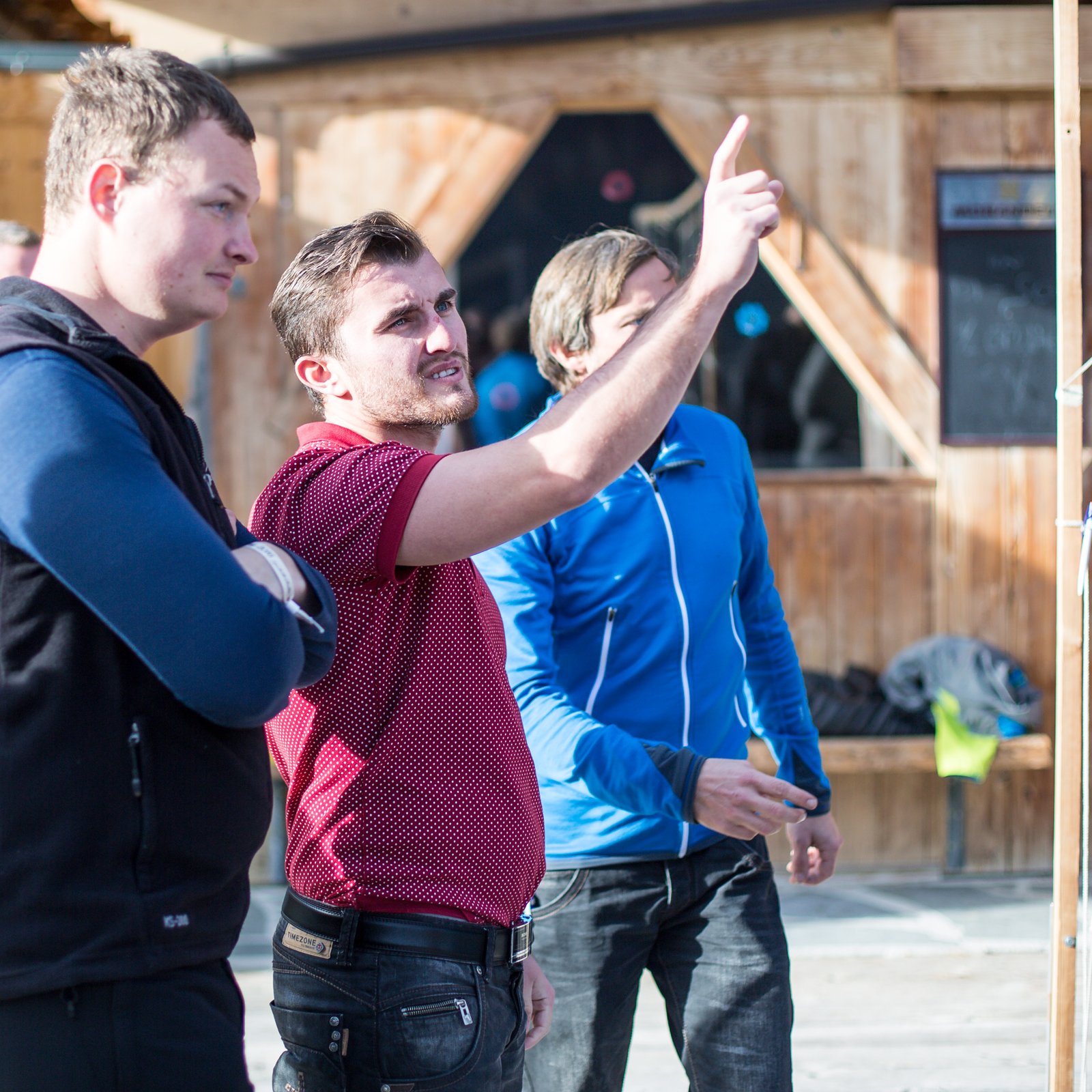 Loading 2016 / Training ...